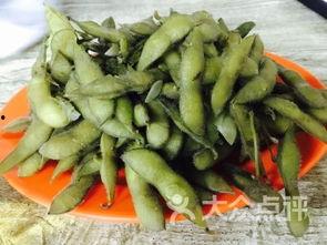 新华中学天津吃瓜,校园“吃瓜”文化现象解析